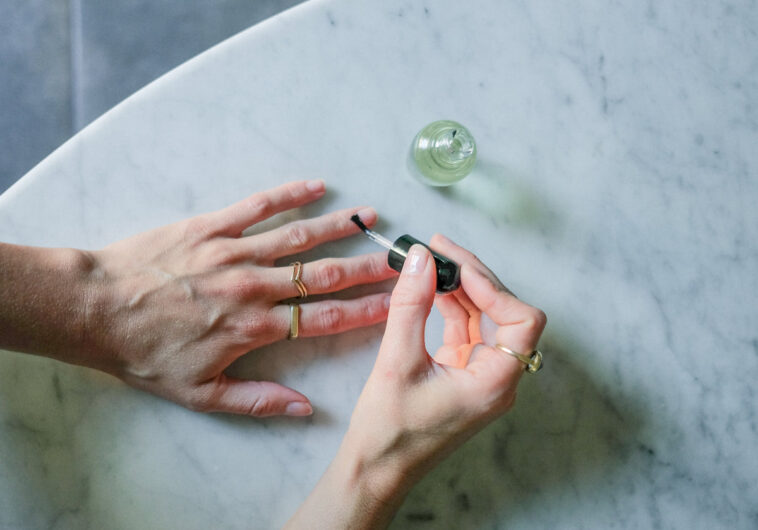 At Home Nail Care – 10 Do’s & Don’ts
