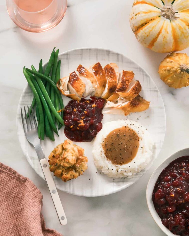 Cranberry Sauce Thanksgiving Recipe – A Cozy Kitchen
