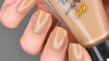 NAILS | Sally Hansen x Reese’s Peanut Butter Time Swatch #CBBxManiMonday | Cosmetic Proof
