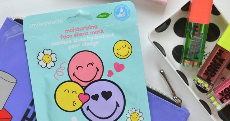 SHEET MASK | Smileyworld Moisturizing Face Sheet Mask | Cosmetic Proof