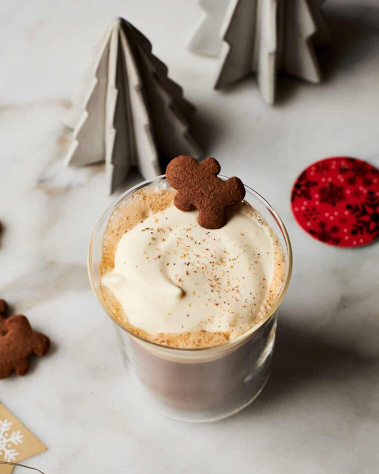 Gingerbread Latte – A Cozy Kitchen