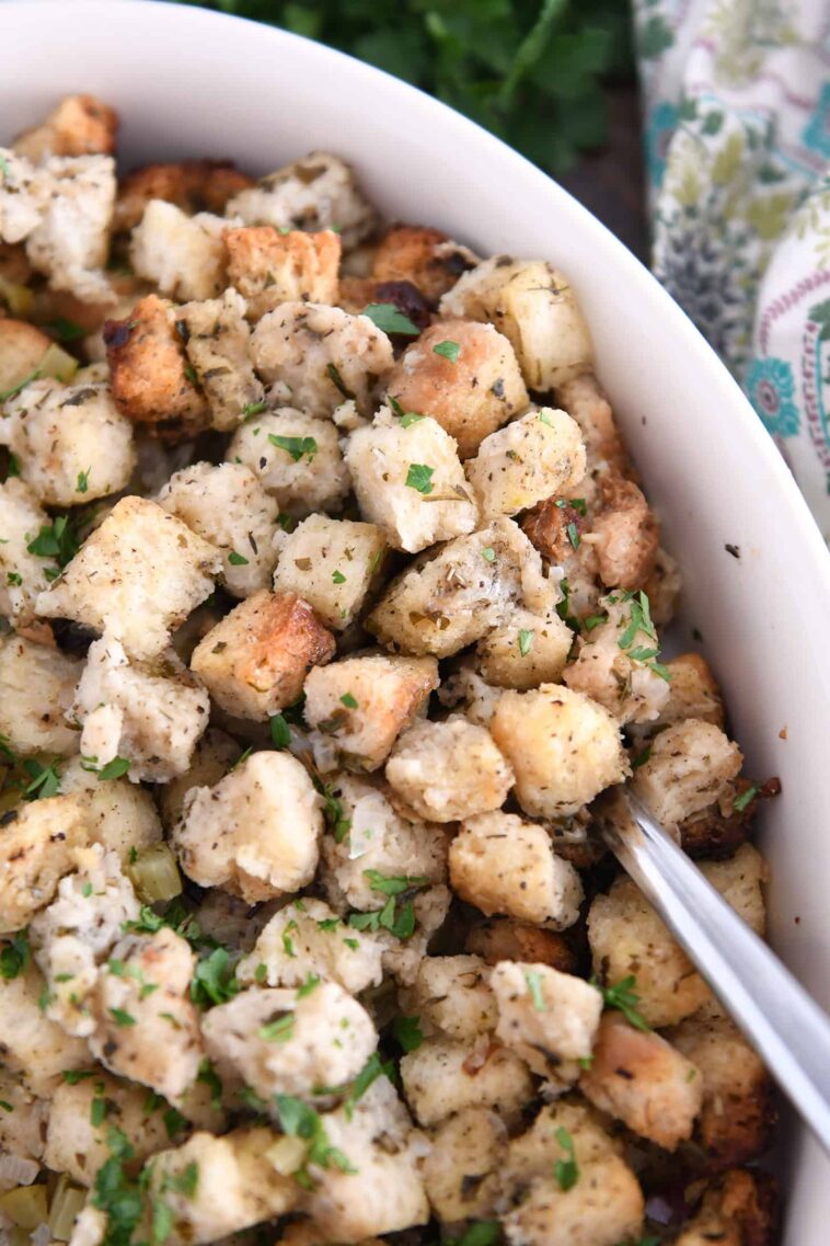 The Best Slow Cooker Stuffing