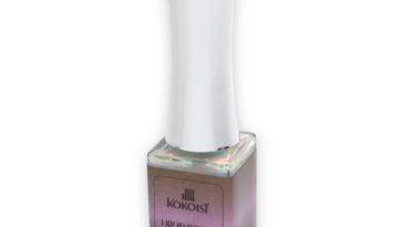 Mirror, Mirror On My Nails: A Guide To Liquid Chrome Nail Art!