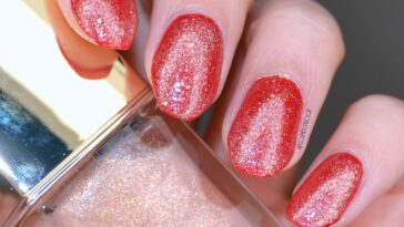NAILS | Happy NYE! #CBBxManiMonday | Cosmetic Proof
