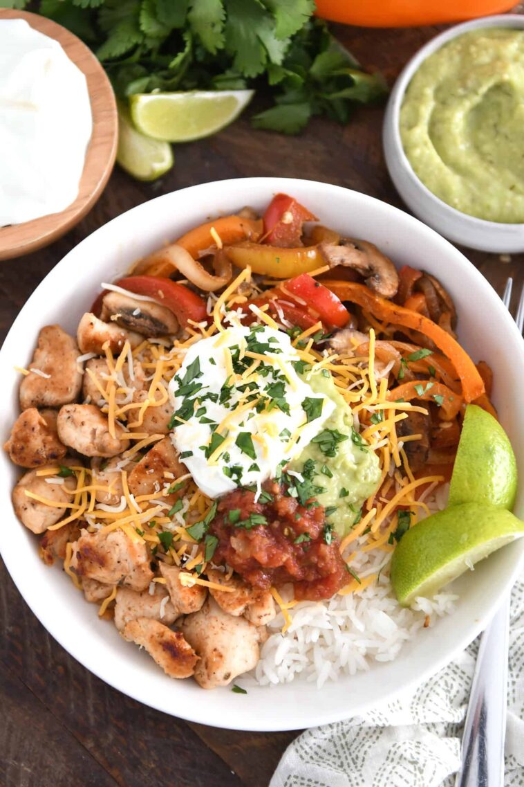 Chicken and Veggie Fajita Bowls