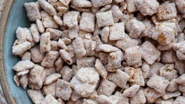 Churro Chex Mix | The Recipe Critic