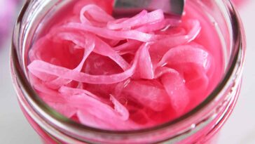 Easy Pickled Red Onions – Mel’s Kitchen Cafe