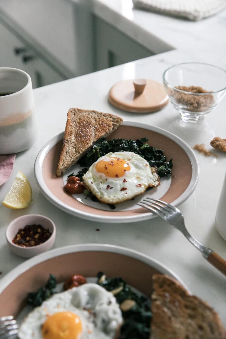 Olive Oil Fried Eggs Recipe – Breakfast