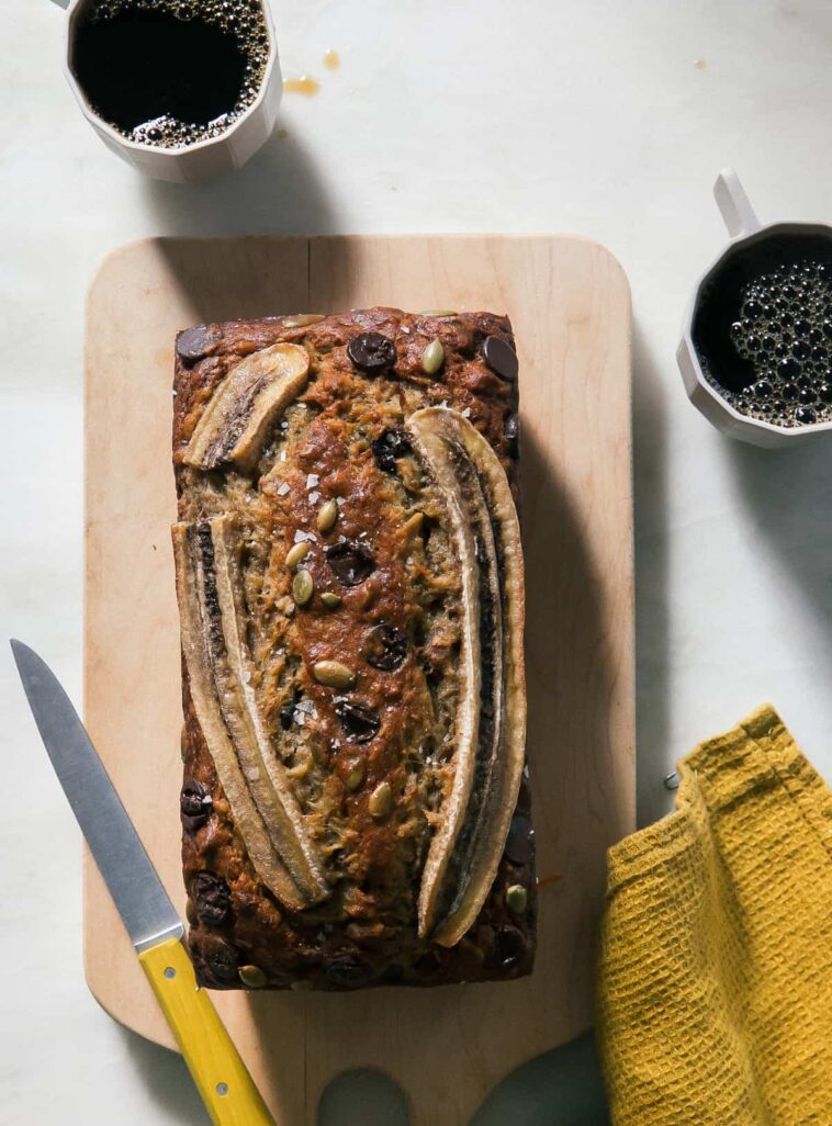 Easy Banana Nut Bread Recipe
