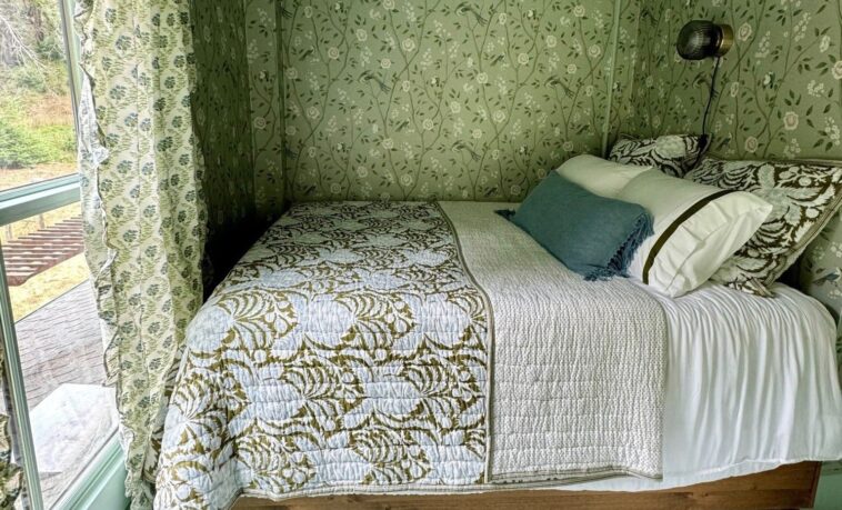 12 Women on Living Alone