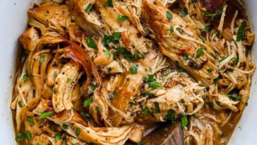 3 Packet Crockpot Chicken | The Recipe Critic
