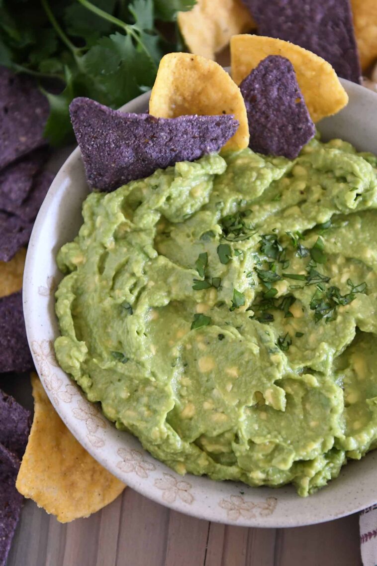 The Best Homemade Guacamole – Mel’s Kitchen Cafe