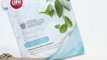 SHEET MASK | Life Brand Freezing Hydrogel Facial Sheet Mask #CanadianJuly | Cosmetic Proof