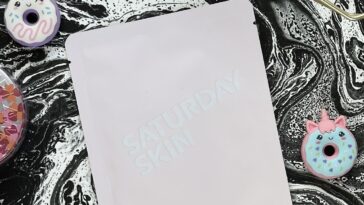 SHEET MASK | Saturday Skin Spotlight Brightening Mask | Cosmetic Proof