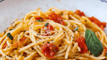 Easy Margherita Spaghetti with Fresh Tomatoes & Basil