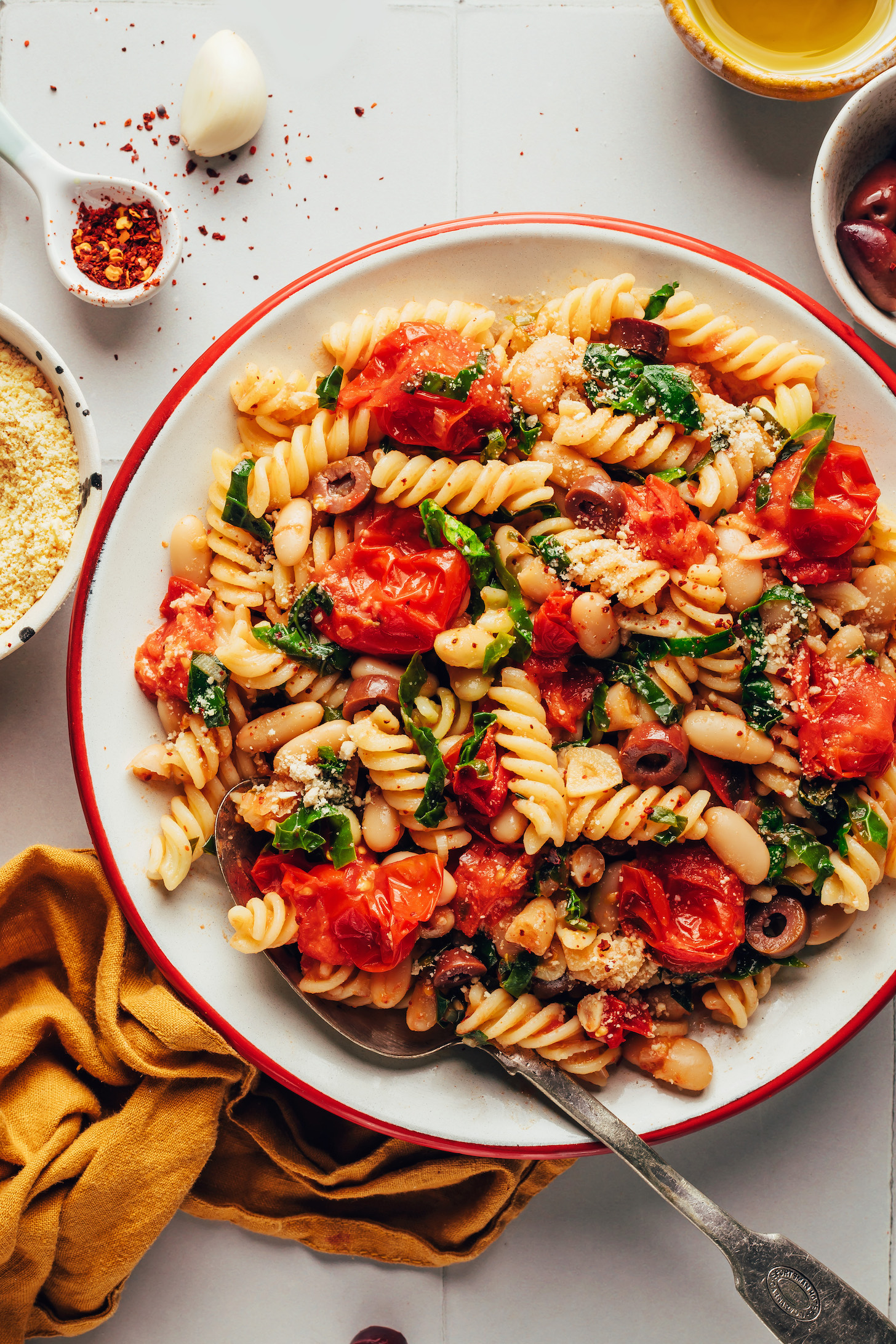 Garlicky White Bean Cherry Tomato Pasta