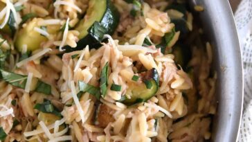 One Pan Orzo with Tuna and Zucchini
