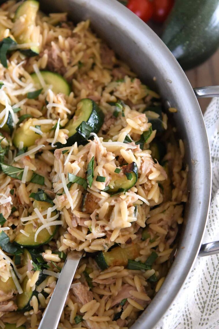 One Pan Orzo with Tuna and Zucchini